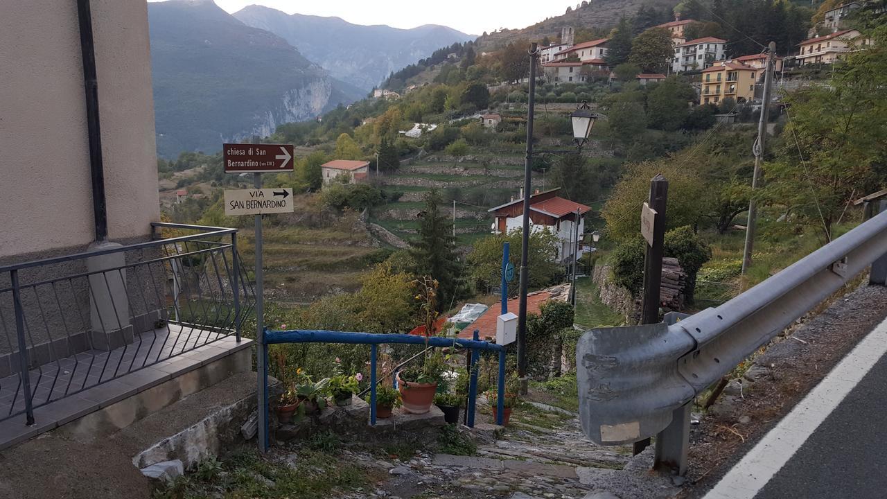 Casa Vacanze Da Oscar Villa Triora Kültér fotó